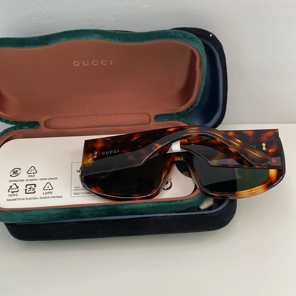 New Authentic Gucci GG1080S 003 Eyewear Rectangular Frame Sunglasses